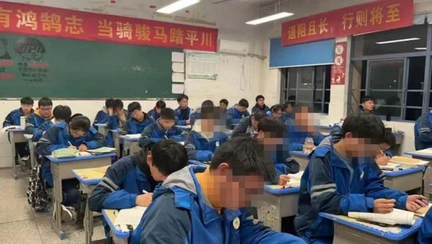 2025新澳彩47开奖记录,东部战区回应加拿大军舰过航台海,经济性执行方案剖析_交互版V11.68